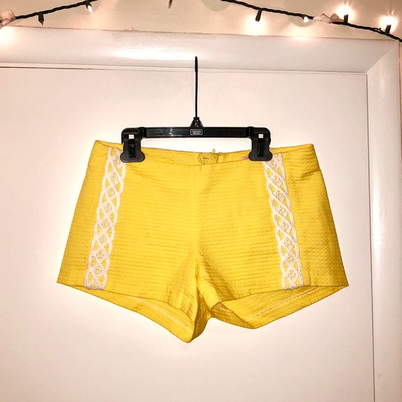 Lilly Pulitzer Pants - Lilly Pulitzer yellow shorts